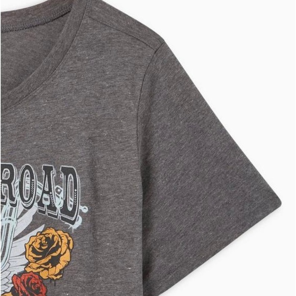 Torrid NWT Plus Size Hit The Road ladies Short Sleeve Tee - Picture 2 of 6